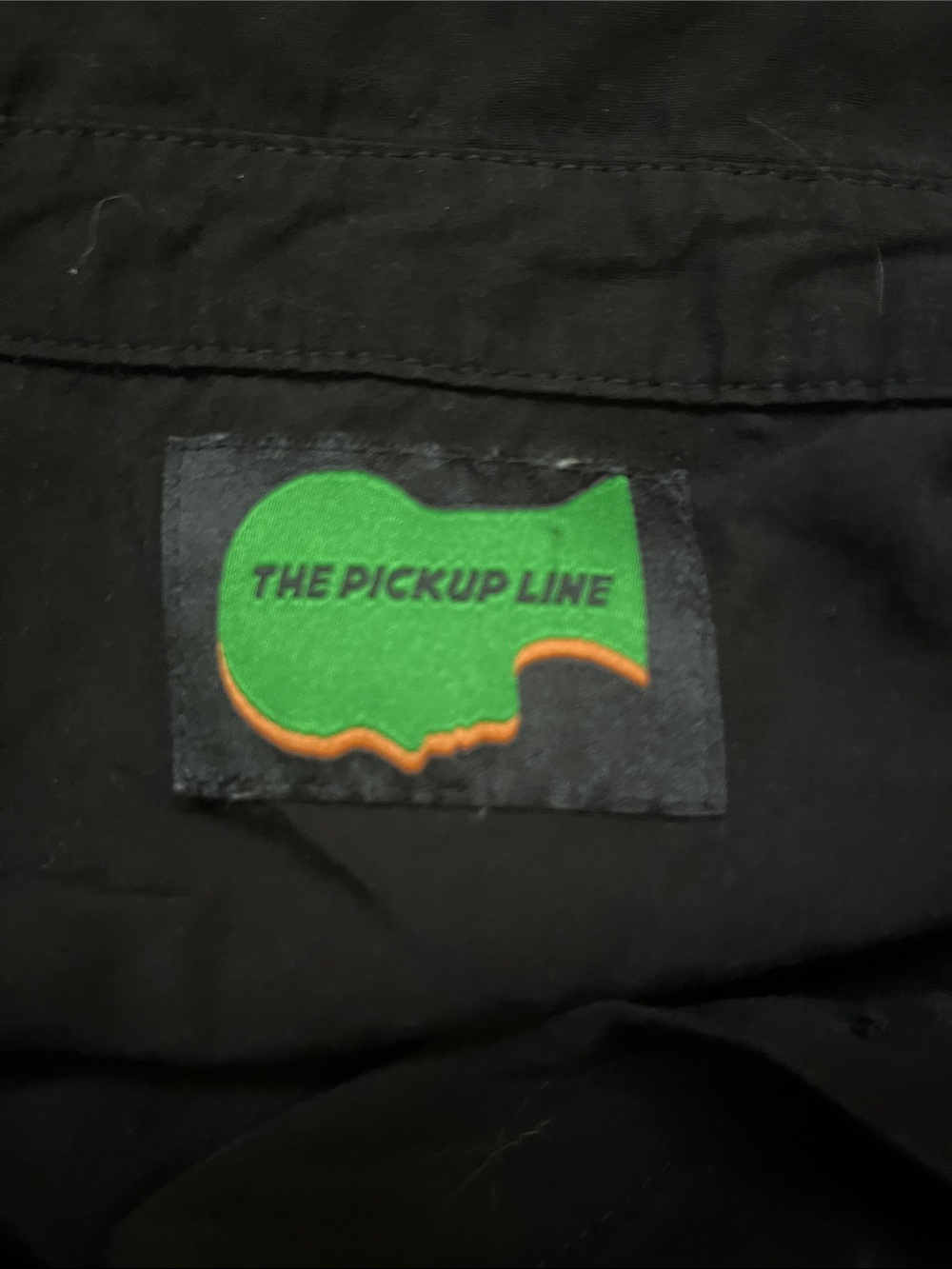 cropped graphic button up RARE! - Picture 2 of 3
